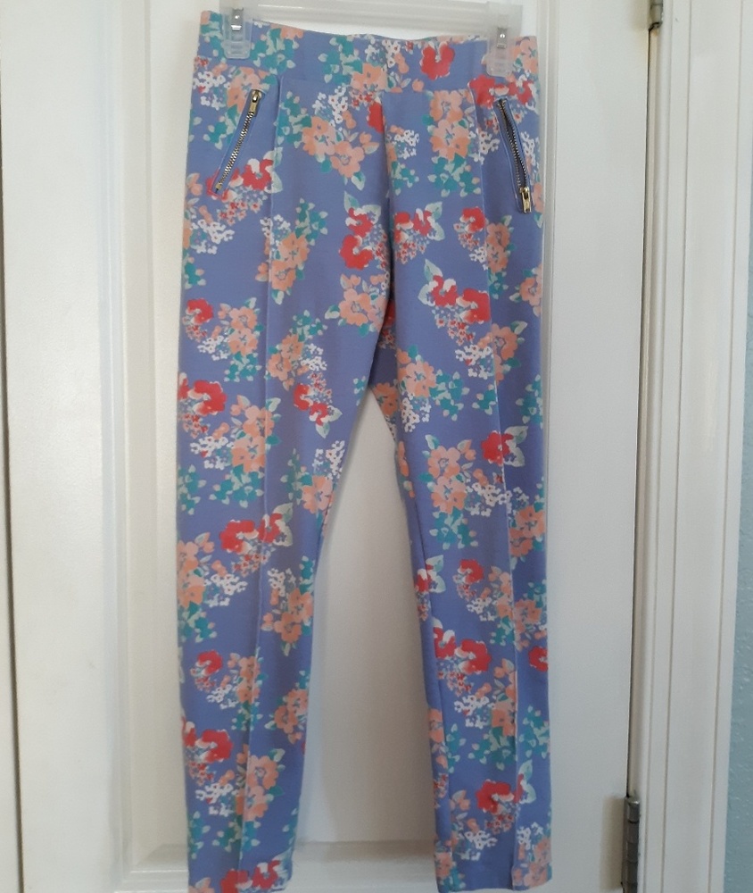 Girls pleated panted